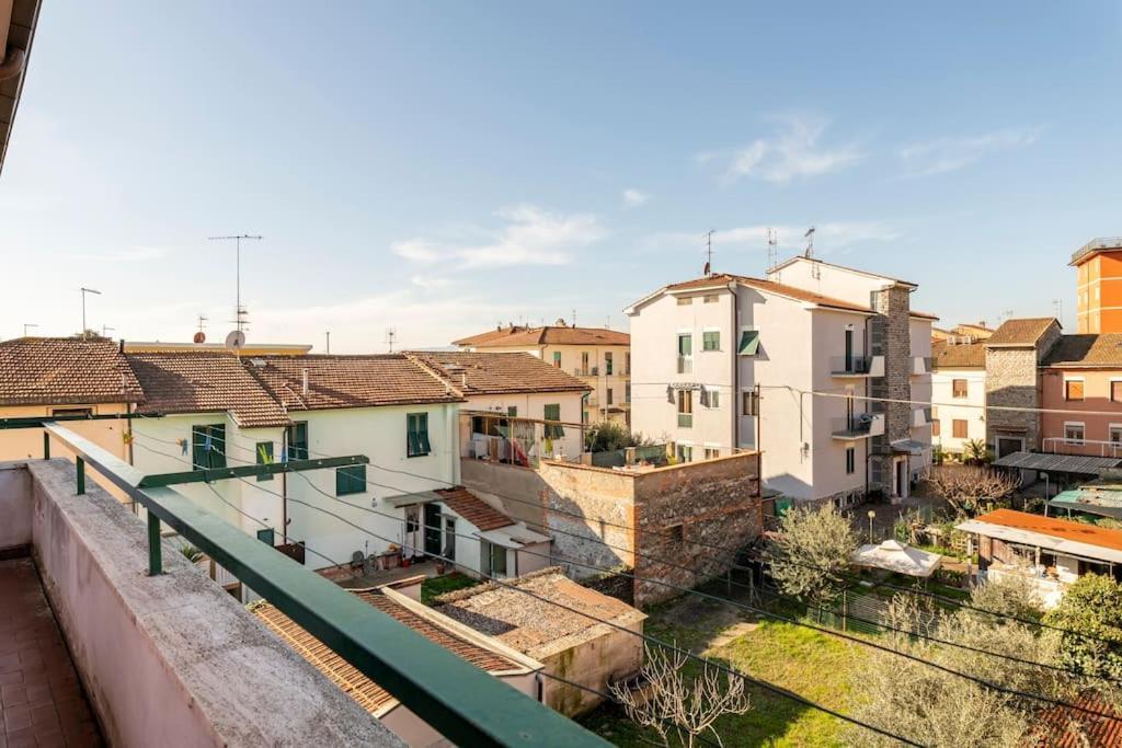 Chic Italian Escape - Casa Vacanze Lorusso モンテカティーニ・テルメ エクステリア 写真